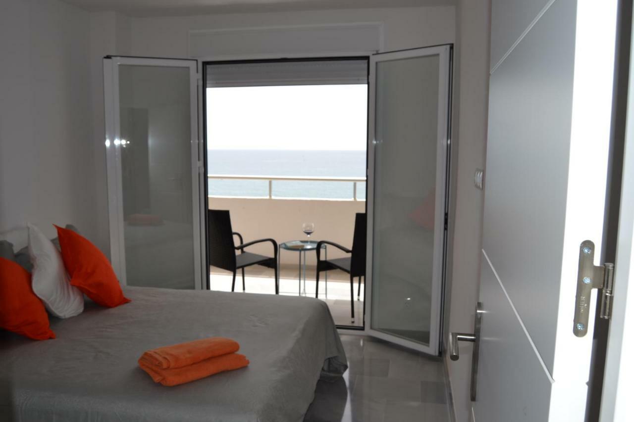 Beach Front Penthouse - Fuengirola Luaran gambar